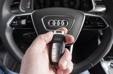 Stylová klíčenka Audi 