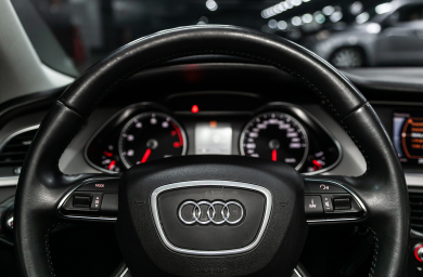 Přívěsek na klíče Audi  